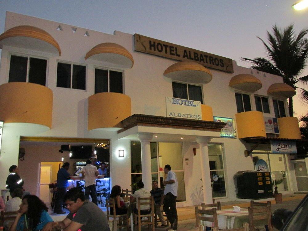 Hotel Albatros Manzanillo Extérieur photo