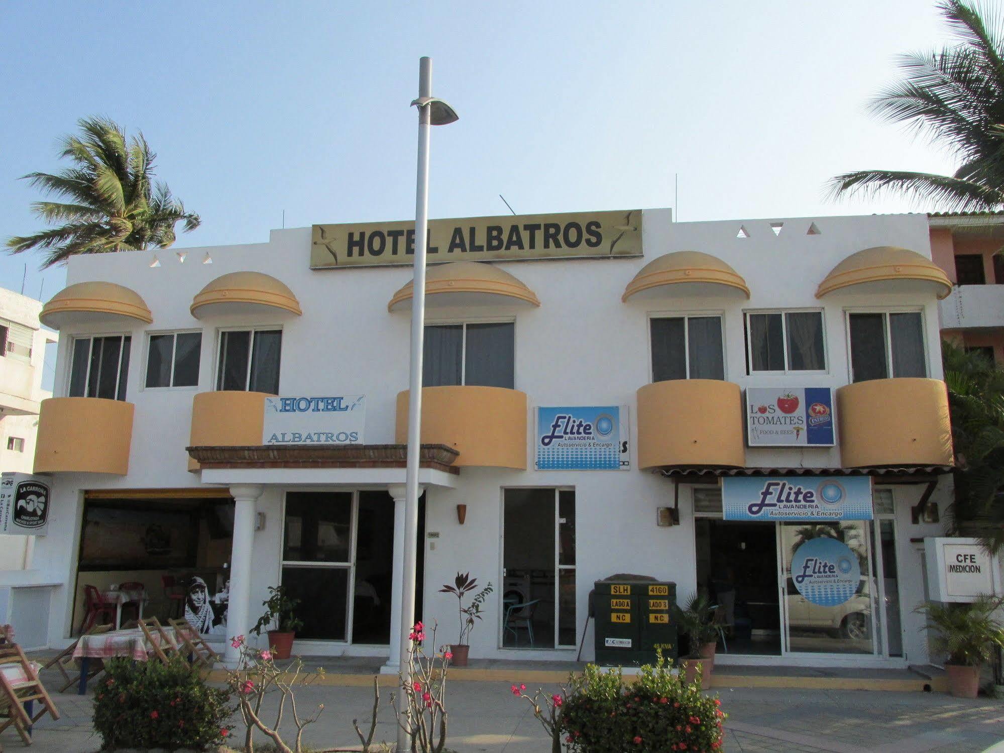 Hotel Albatros Manzanillo Extérieur photo