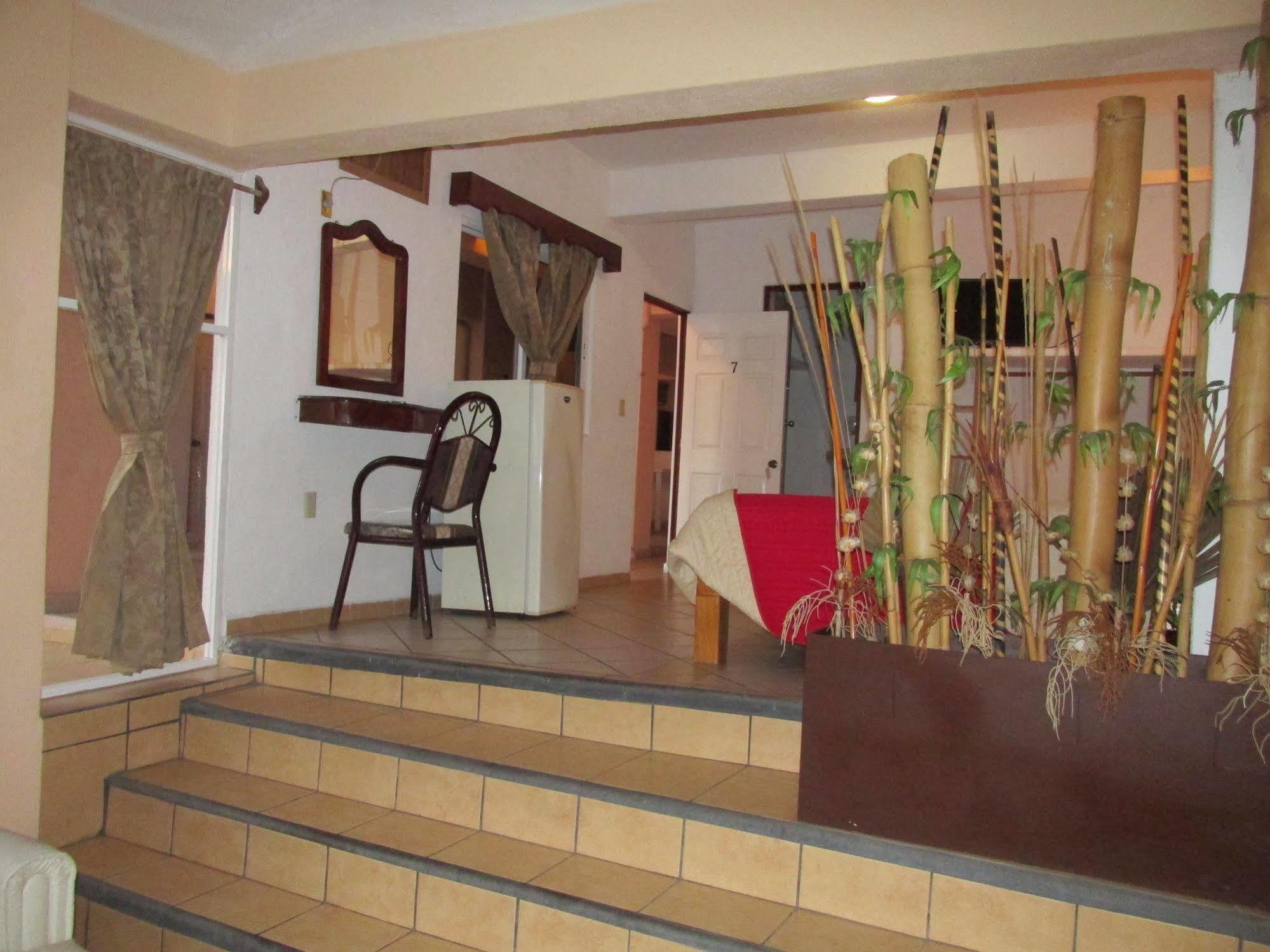 Hotel Albatros Manzanillo Extérieur photo
