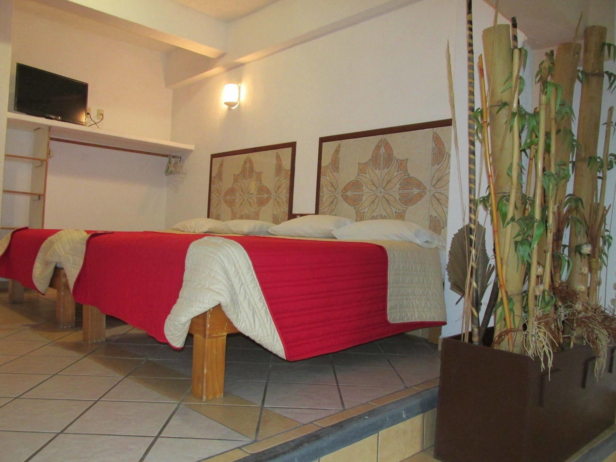 Hotel Albatros Manzanillo Extérieur photo